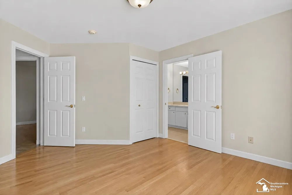 4592 Forestview Drive West Bloomfield Charter Township, MI 48322