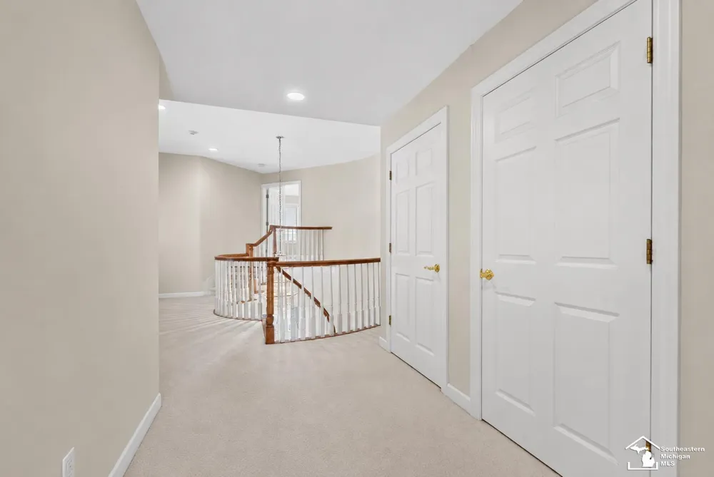 4592 Forestview Drive West Bloomfield Charter Township, MI 48322