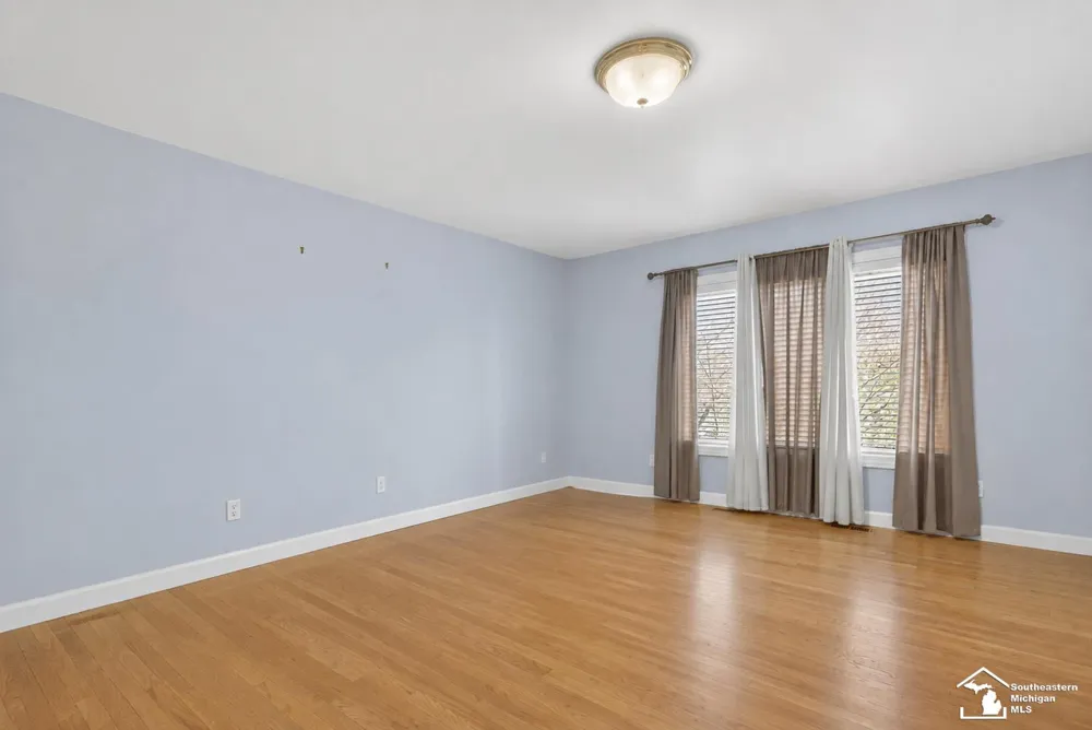 4592 Forestview Drive West Bloomfield Charter Township, MI 48322