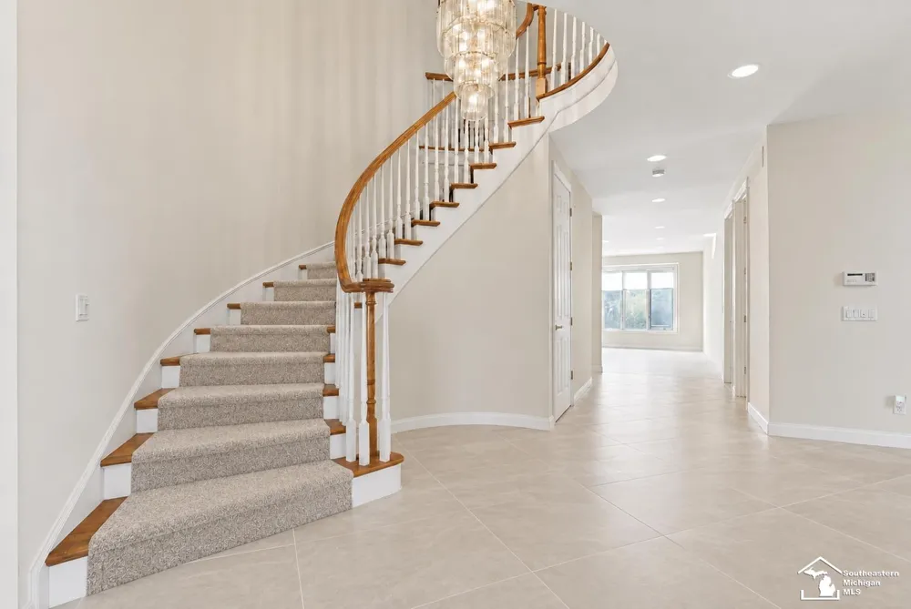 4592 Forestview Drive West Bloomfield Charter Township, MI 48322