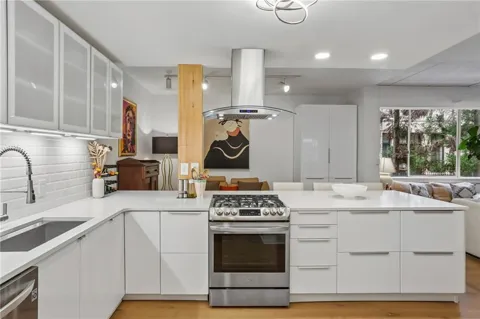 2632 Peachtree Road NW #302B