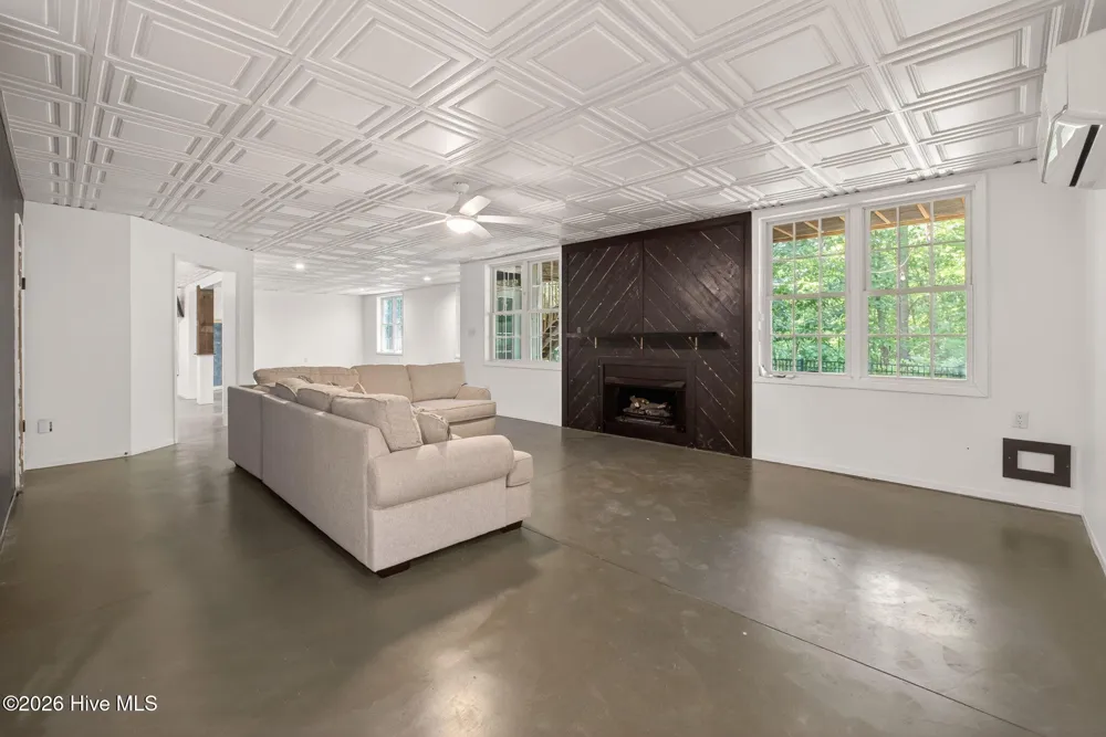 85 Christenbury Lane Clayton, NC 27527