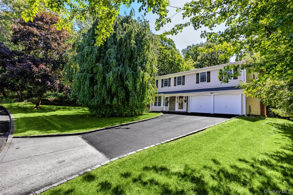 22 Partridge Court Miller Place, NY 11764