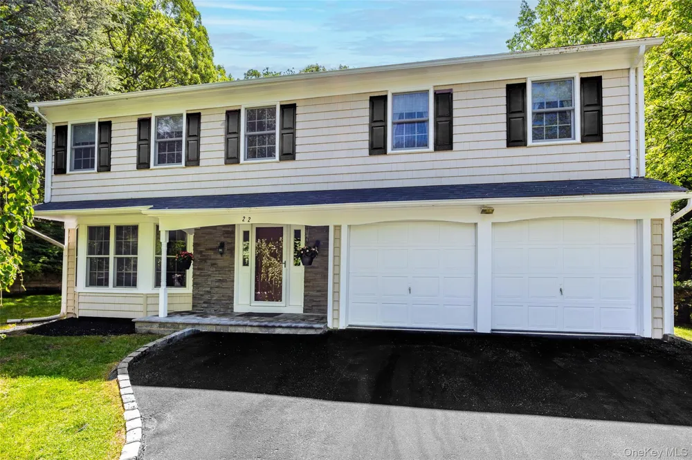 22 Partridge Court Miller Place, NY 11764