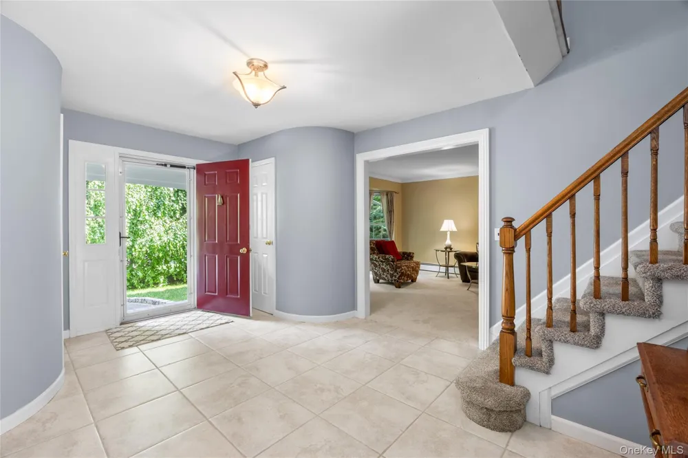 22 Partridge Court Miller Place, NY 11764