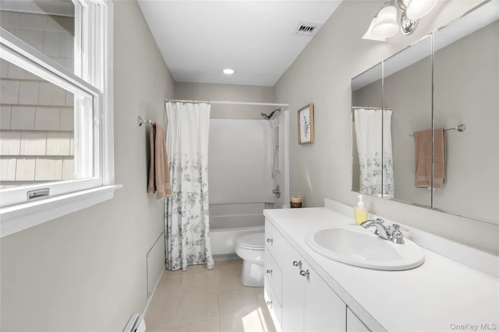 22 Partridge Court Miller Place, NY 11764