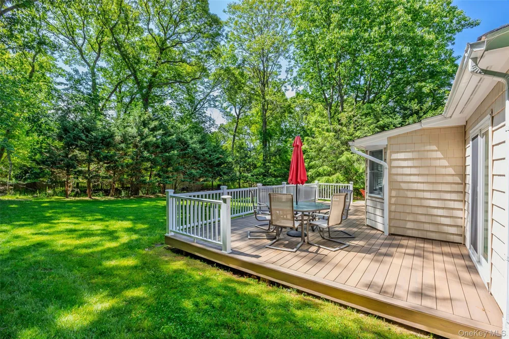 22 Partridge Court Miller Place, NY 11764