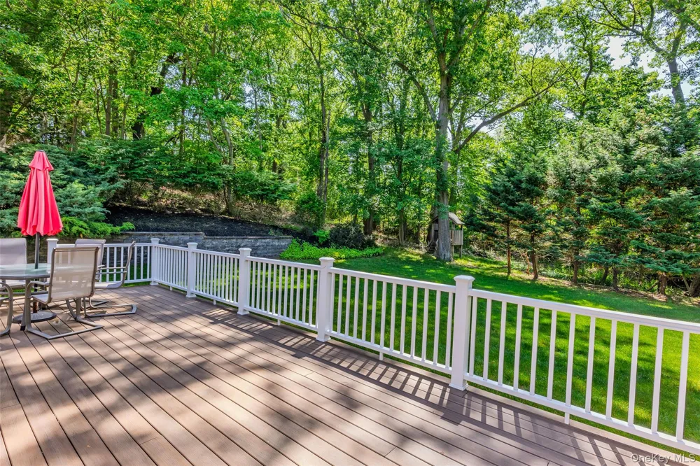 22 Partridge Court Miller Place, NY 11764