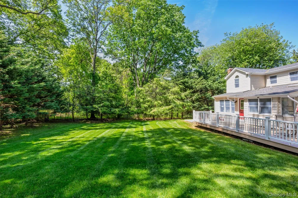 22 Partridge Court Miller Place, NY 11764