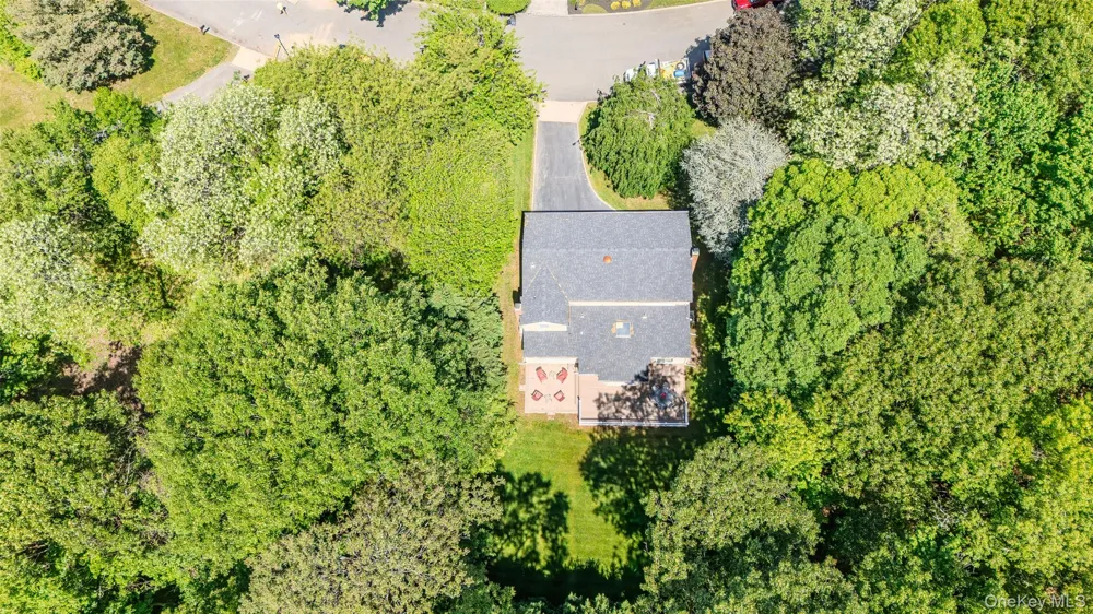 22 Partridge Court Miller Place, NY 11764
