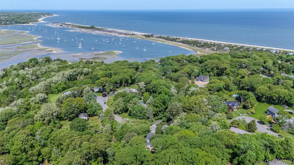 22 Partridge Court Miller Place, NY 11764