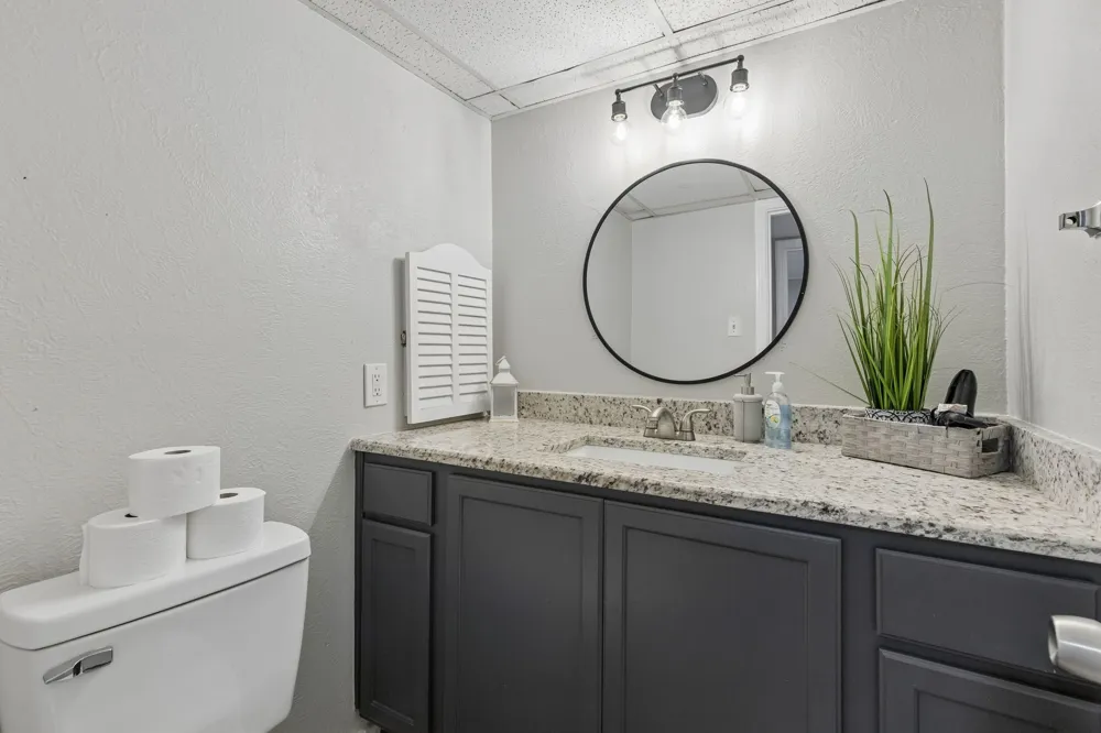 550 E Avenue J #A Grand Prairie, TX 75050
