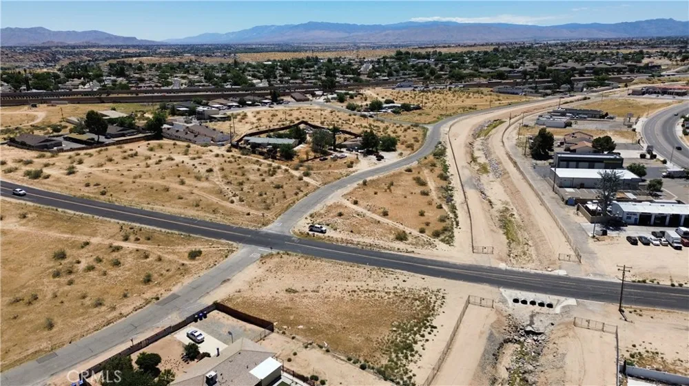 Barranca Way Victorville, CA 92394