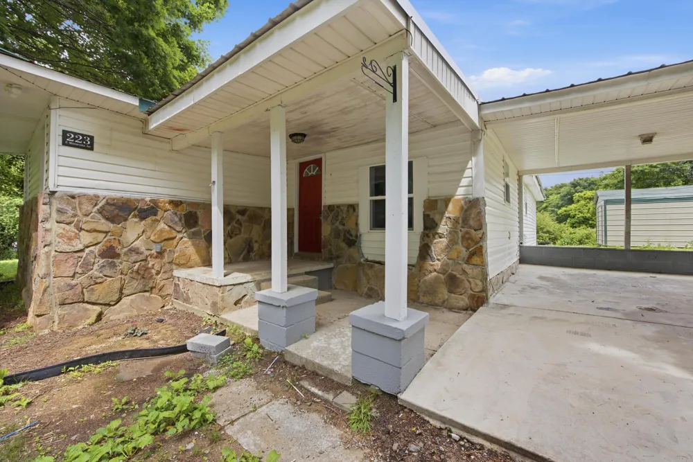 223 Elm Street Whitwell, TN 37397