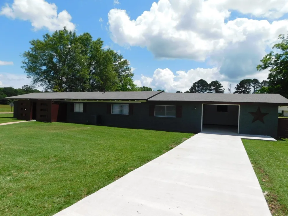 300 S Main Street Springhill, LA 71075