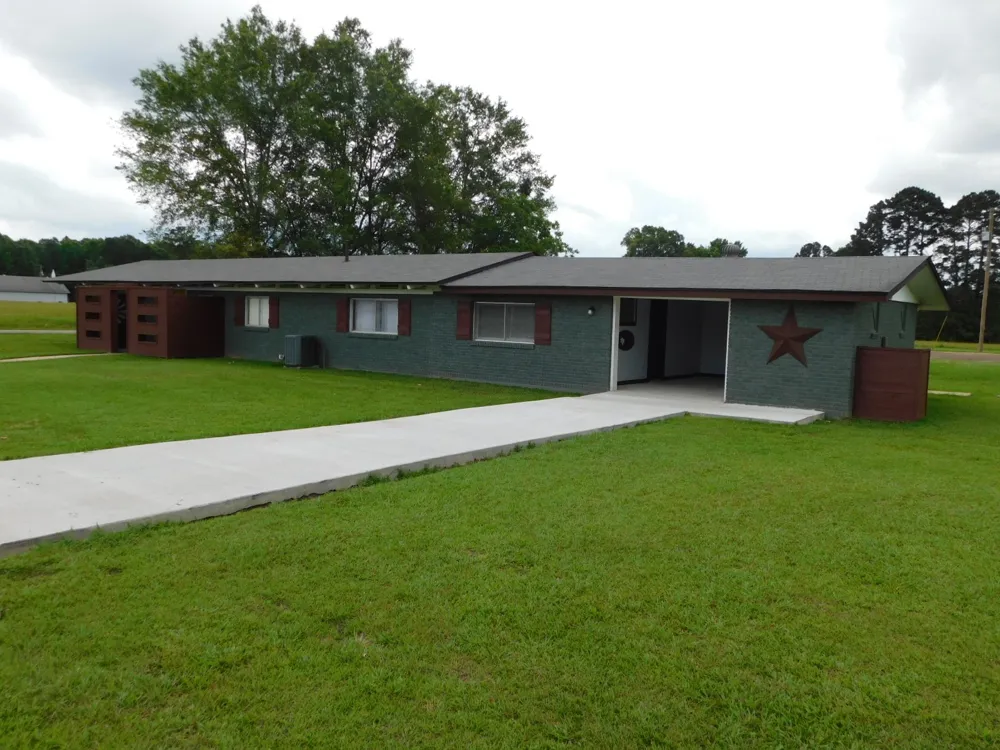 300 S Main Street Springhill, LA 71075