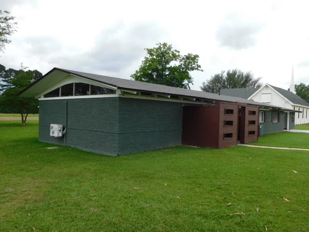 300 S Main Street Springhill, LA 71075