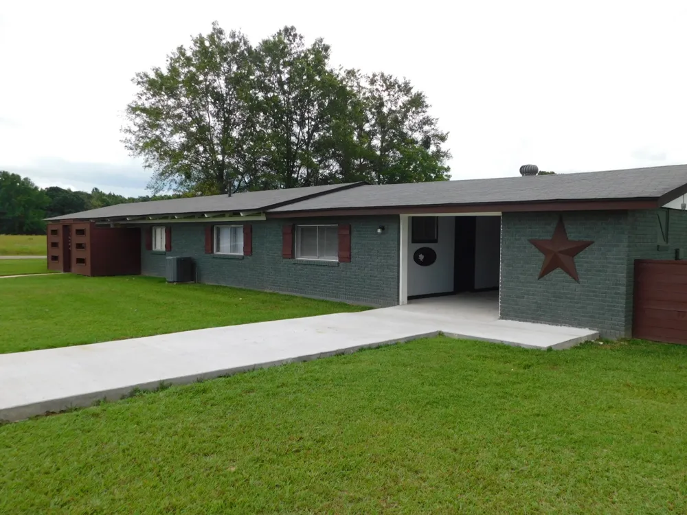 300 S Main Street Springhill, LA 71075