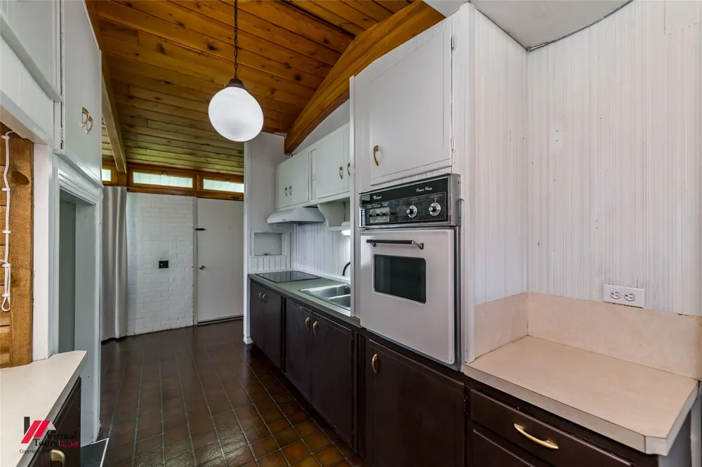 300 S Main Street Springhill, LA 71075
