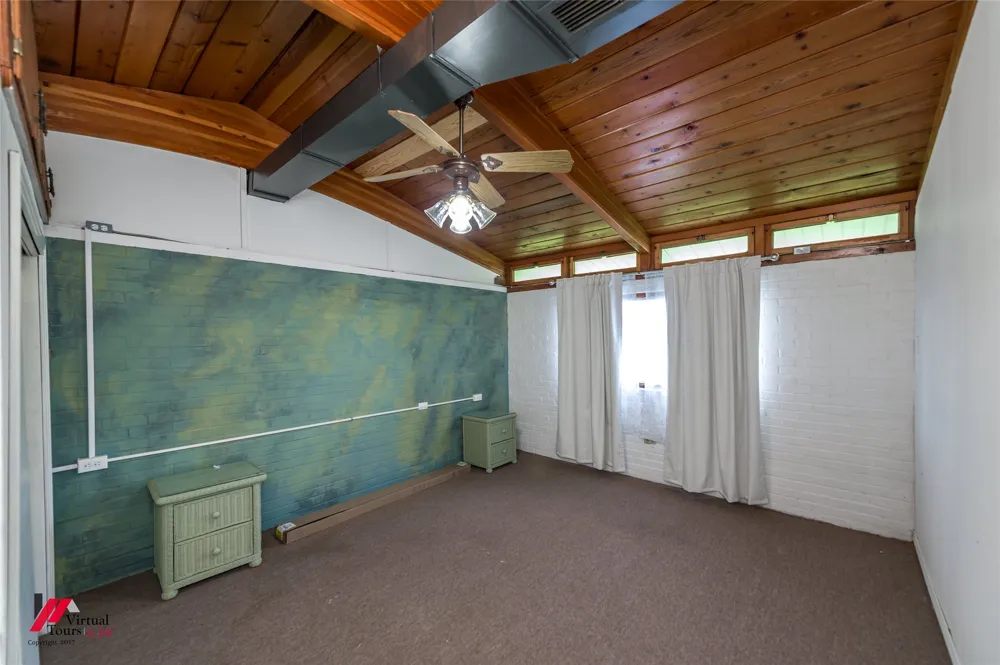 300 S Main Street Springhill, LA 71075