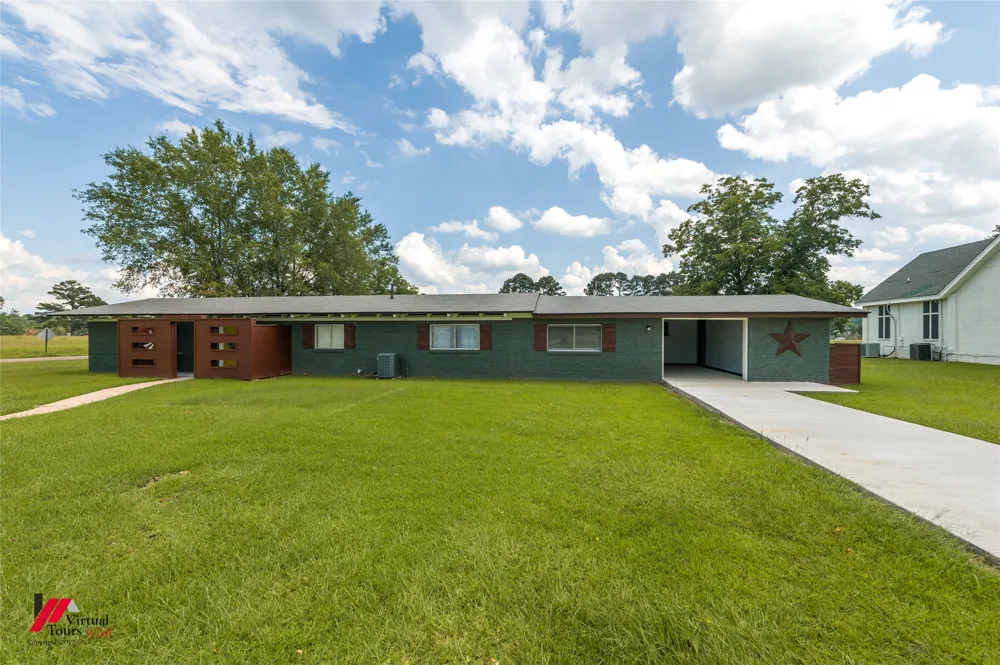 300 S Main Street Springhill, LA 71075