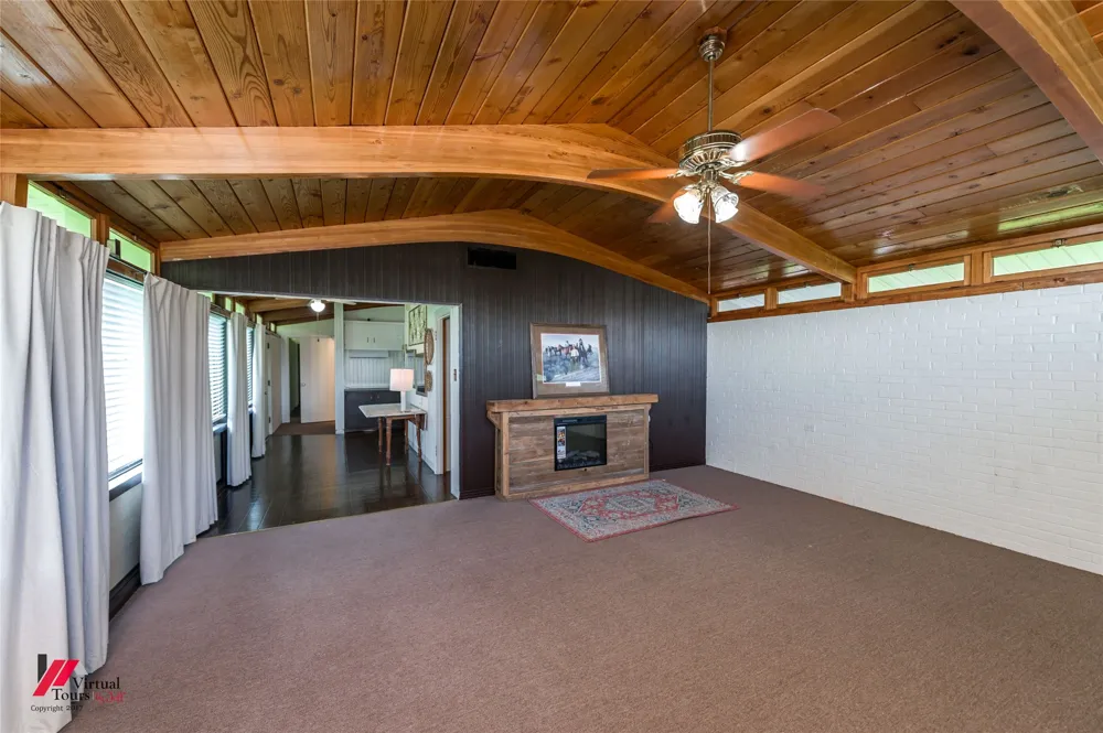 300 S Main Street Springhill, LA 71075