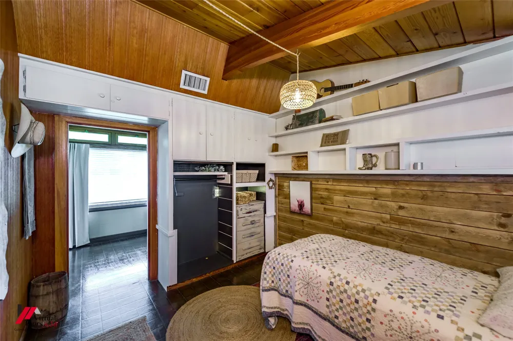 300 S Main Street Springhill, LA 71075