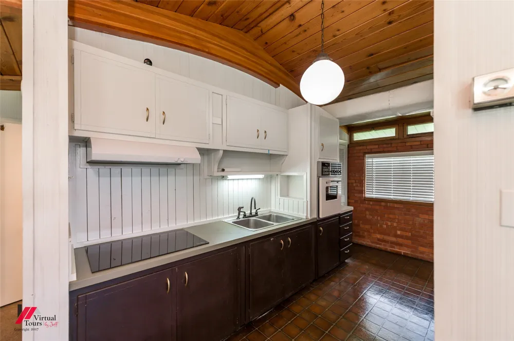 300 S Main Street Springhill, LA 71075