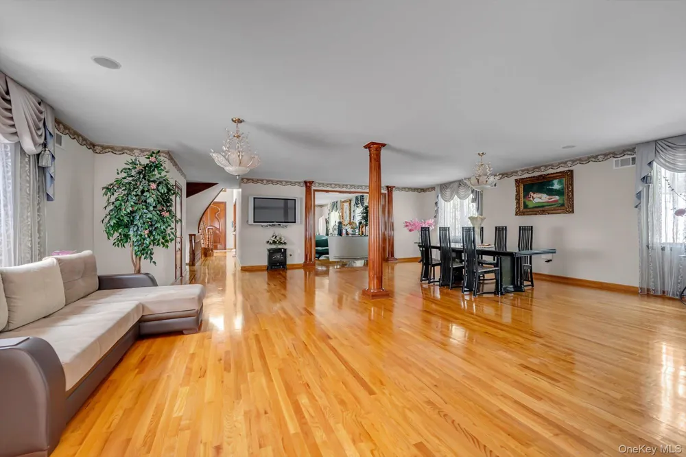 18042 Aberdeen Road Jamaica, NY 11432