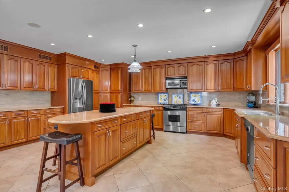 18042 Aberdeen Road Jamaica, NY 11432