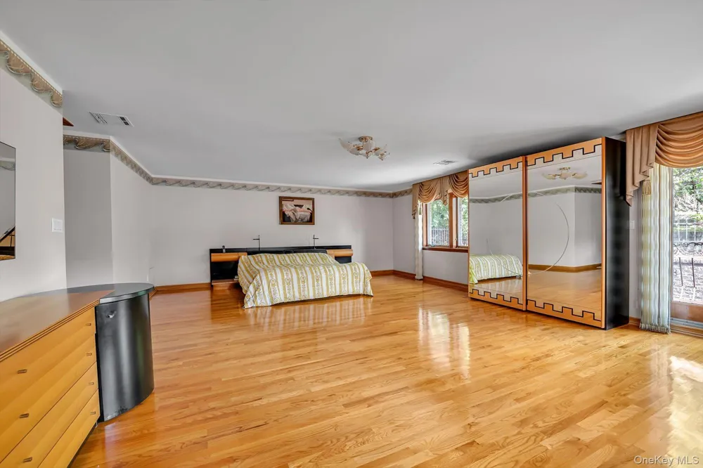 18042 Aberdeen Road Jamaica, NY 11432