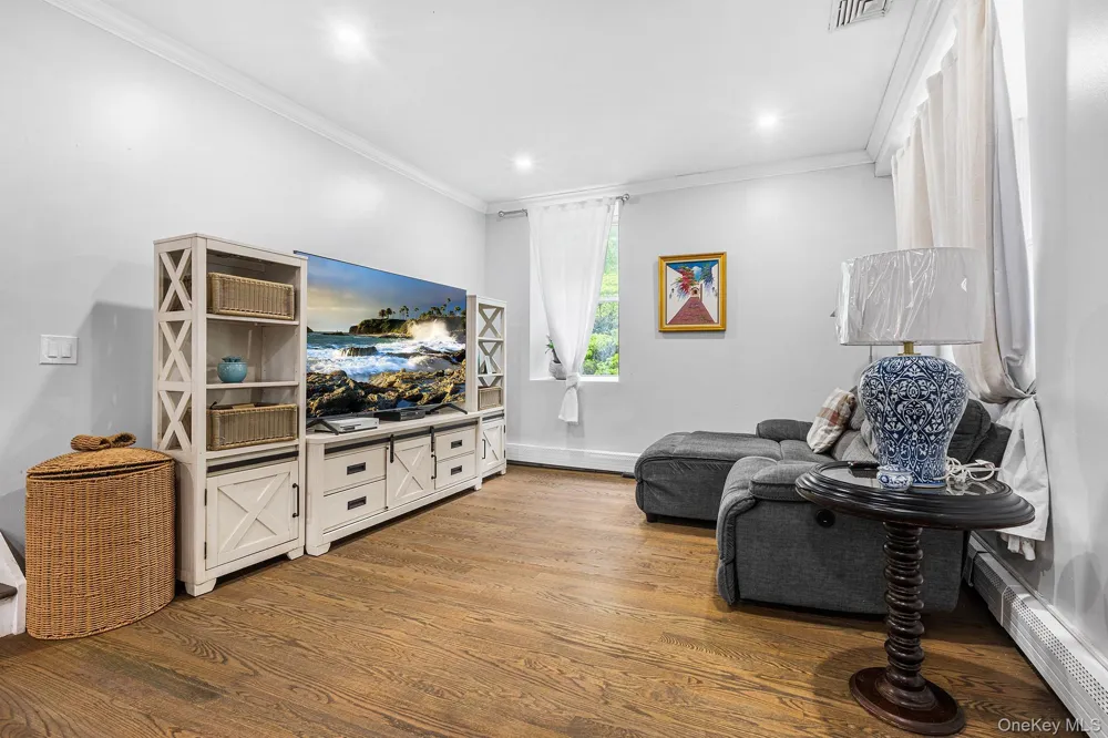 11 Forest Place Lake Peekskill, NY 10537