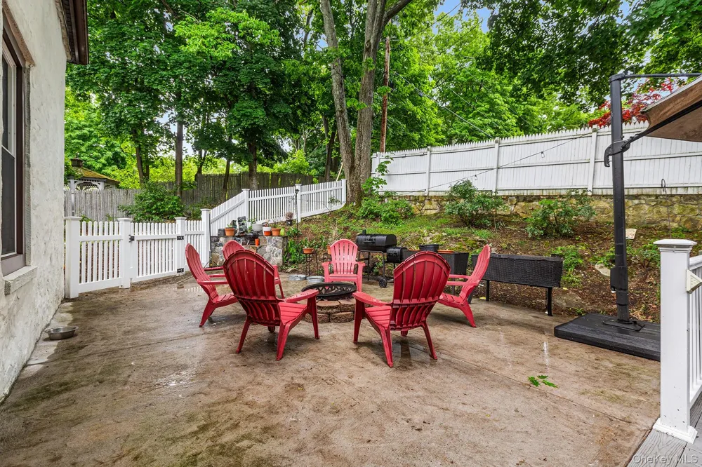 11 Forest Place Lake Peekskill, NY 10537