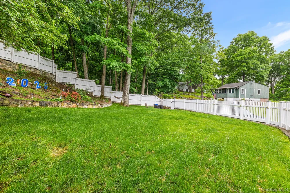 11 Forest Place Lake Peekskill, NY 10537