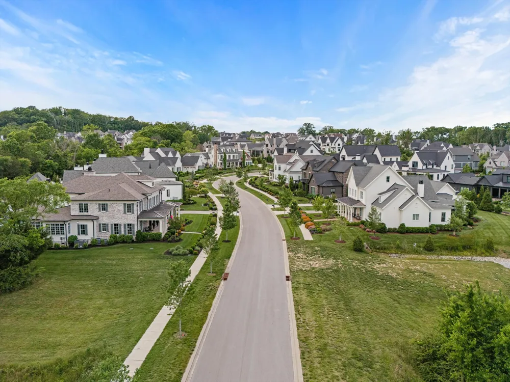 9447 Thatchbay Ct College Grove, TN 37046
