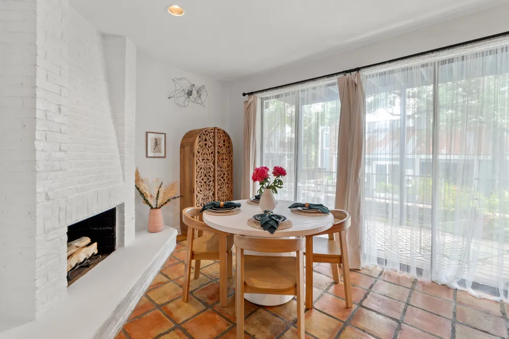 606 W Lynn Street #13