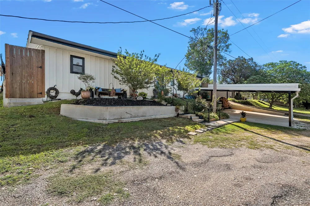 148 County Road 1303 Morgan, TX 76671