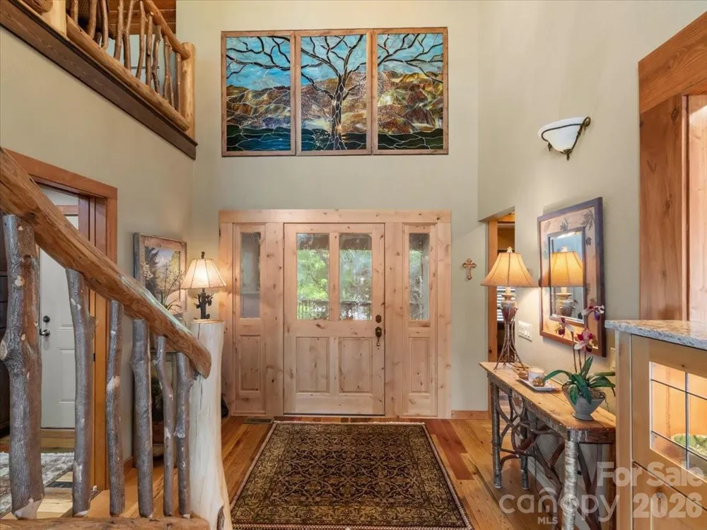 373 Rhododendron Lane Burnsville, NC 28714