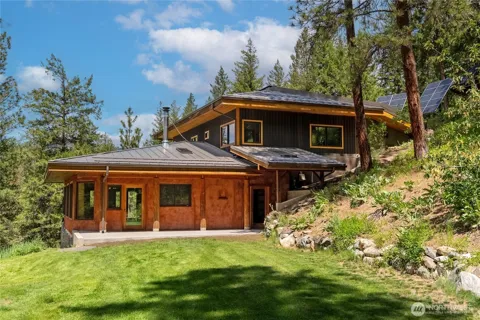 12 Tuckaway Road