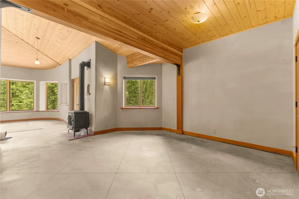 12 Tuckaway Road Twisp, WA 98856
