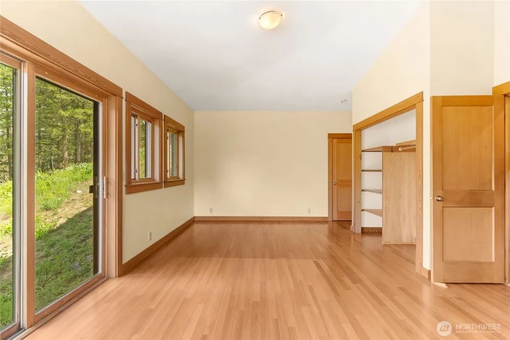 12 Tuckaway Road Twisp, WA 98856