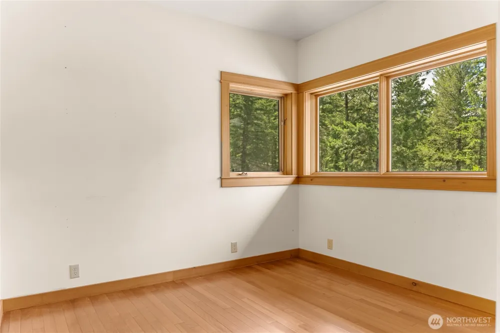 12 Tuckaway Road Twisp, WA 98856