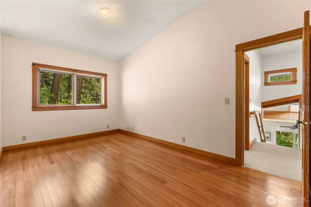 12 Tuckaway Road Twisp, WA 98856
