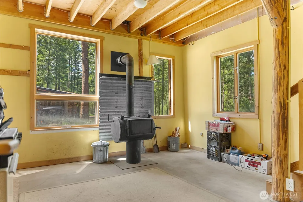 12 Tuckaway Road Twisp, WA 98856
