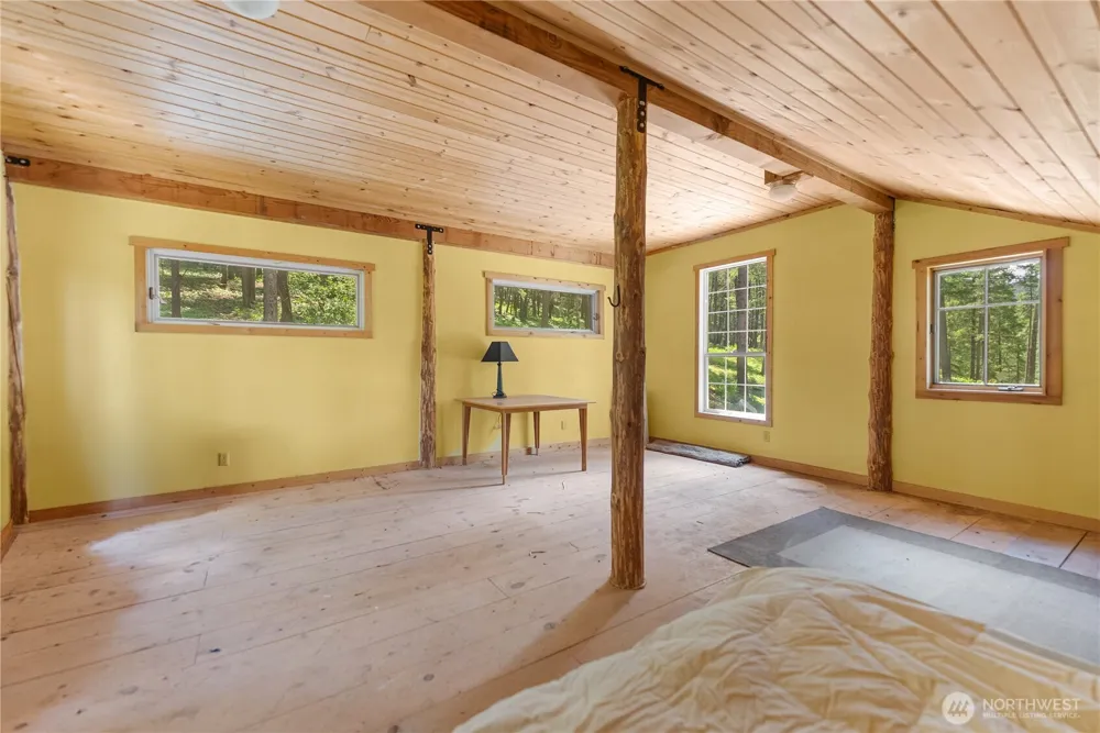 12 Tuckaway Road Twisp, WA 98856