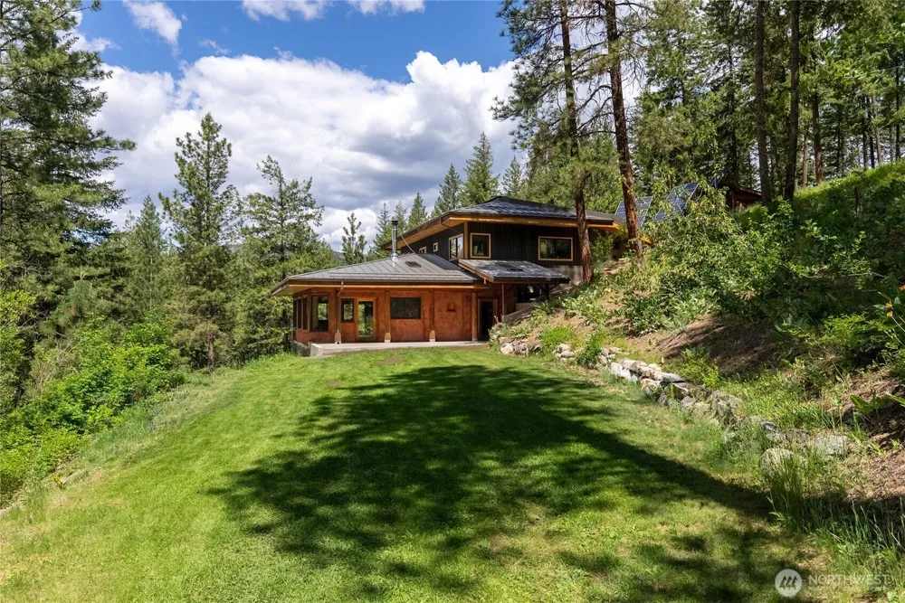 12 Tuckaway Road Twisp, WA 98856