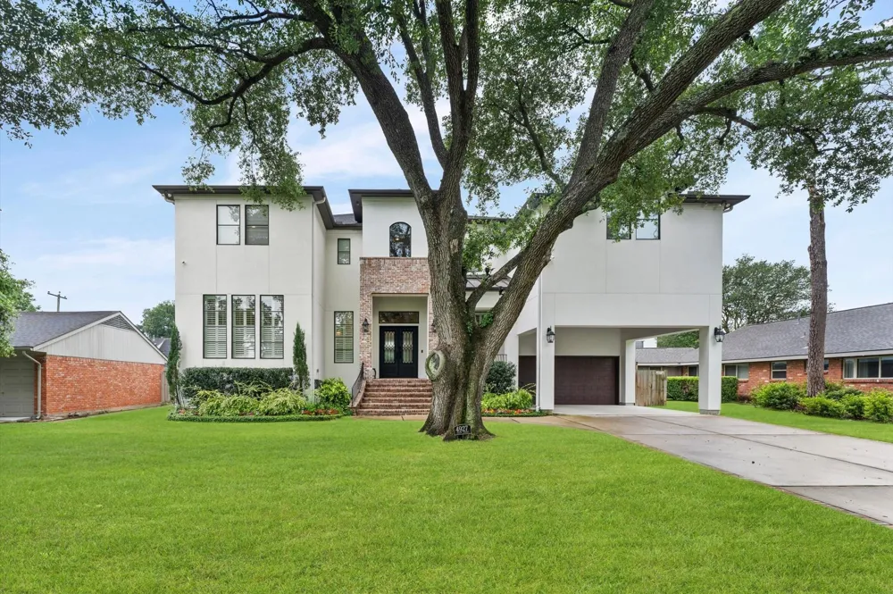 4927 Jason Street Houston, TX 77096