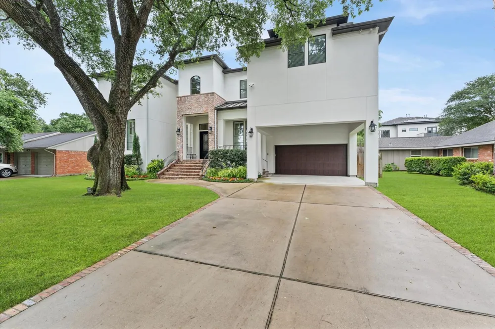 4927 Jason Street Houston, TX 77096