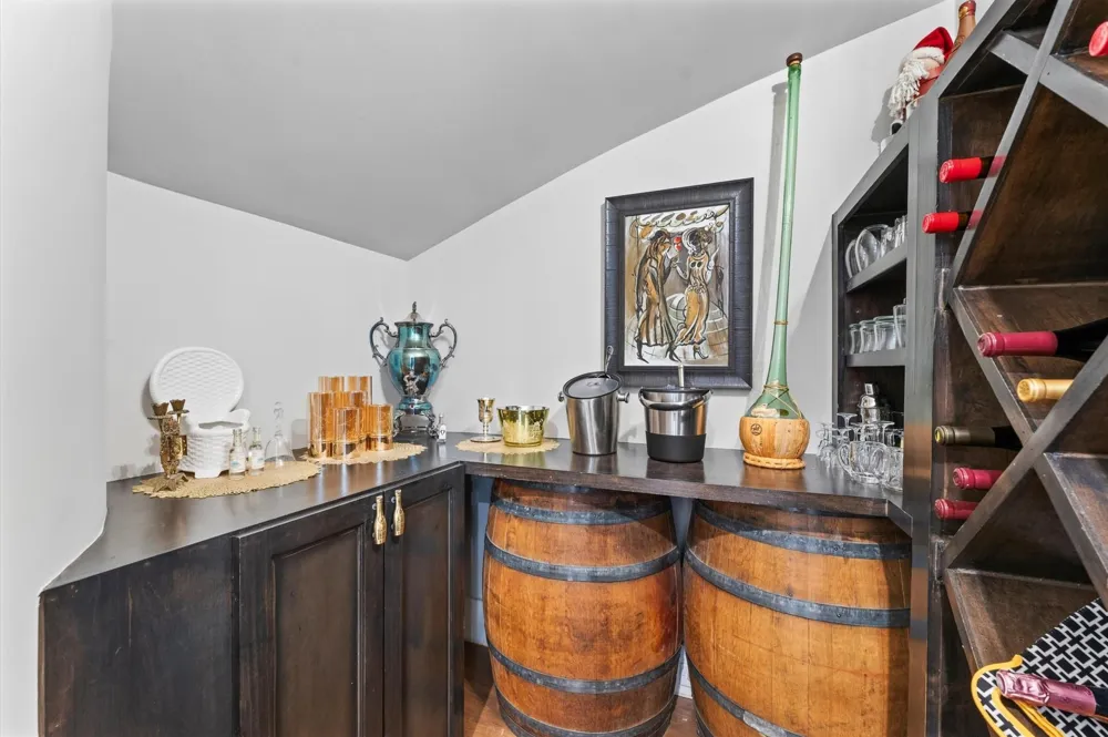 4927 Jason Street Houston, TX 77096