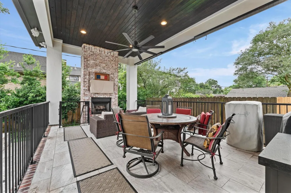 4927 Jason Street Houston, TX 77096